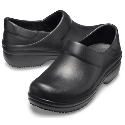 Crocs Classic | Women’s Neria Pro II Work Clog