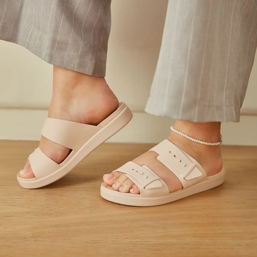 Crocs Featured | Brooklyn Buckle Low Low