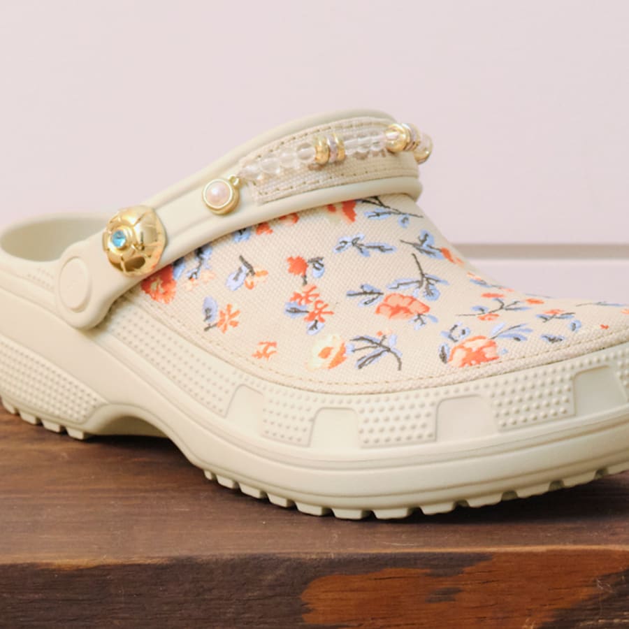 Crocs Trusted | Classic Crafted Floral Clog